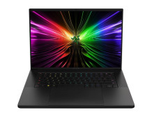 Razer Blade 16 | Black | 16 " | QHD+ | 2560 x 1600 pixels | Intel Core i9 | i9-14900HX | 32 GB | DDR5 | Solid-state drive capaci